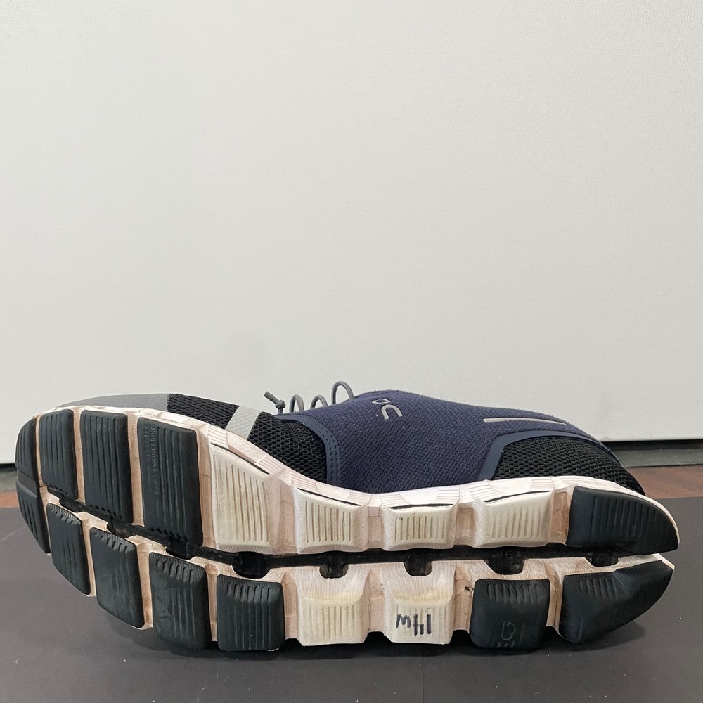 On Cloud 5 Running Shoes Mens 13 Navy Black Tan Swiss Engineering Sneakers - Picture 3 of 7